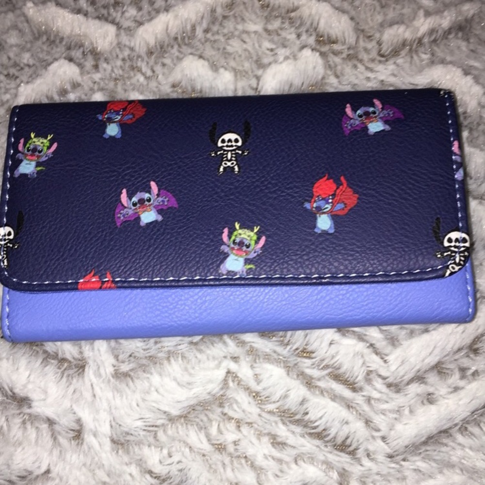 Disney’s loungefly stitch wallet